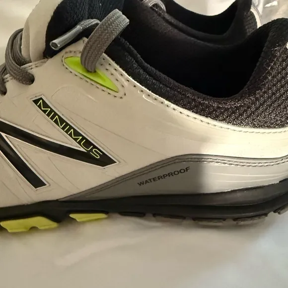 Men’s New Balance Minimus Golf Shoe Size 8.5 NWOT
