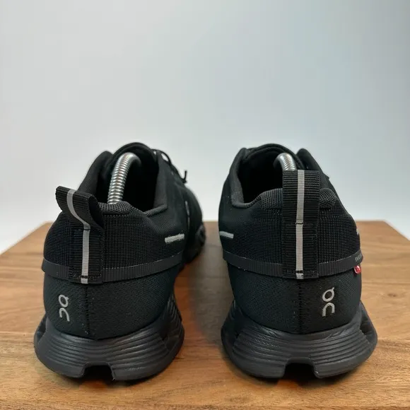 Mens On Cloud 5 Black Athletic Waterproof Running Sneakers Shoes Size 11.5 D GUC