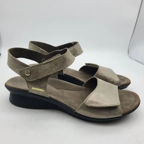 Mephisto Women sandals Shoes pewter metallic Leather adjustable straps  8.5.9 39