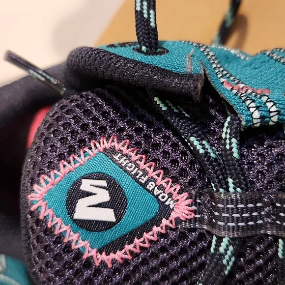MERRELL MOAB FLIGHT WOMEN'S TRAIL RUNNING SHOES SIZE 7 MEDIUM MARINE
