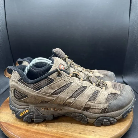 Merrell Moab Men's Size 8.5 W Wide Brown Suede Vibram Sole Hiking Shoes J06011W