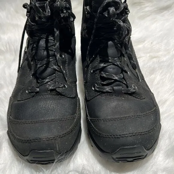 Merrell Polarand Rove Waterproof Winter Boot Size 8.5. B85