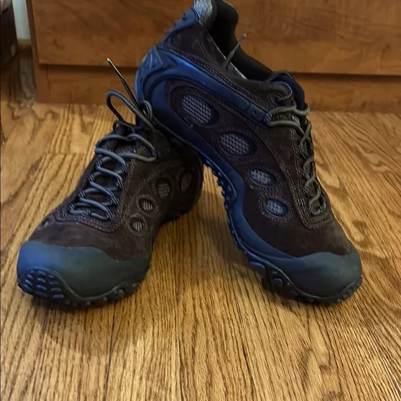 MERRELL Shoes Waterproof &amp; Reinforced Toe