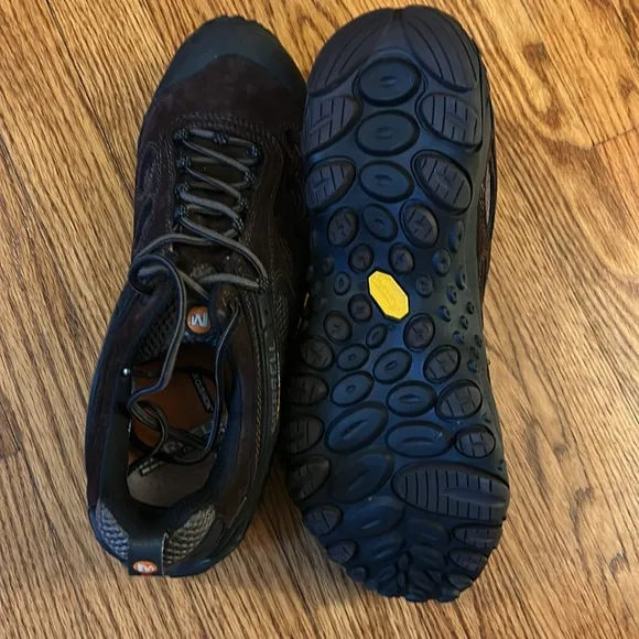 MERRELL Shoes Waterproof &amp; Reinforced Toe