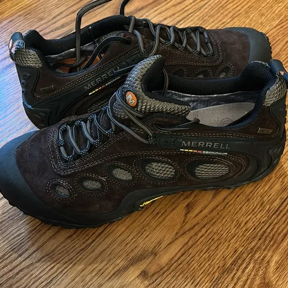MERRELL Shoes Waterproof &amp; Reinforced Toe