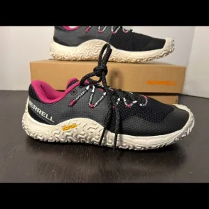 Merrell Trail Glove 7 Barefoot Minimalist Hiking Running Shoes Blk/Pnk Woman 7