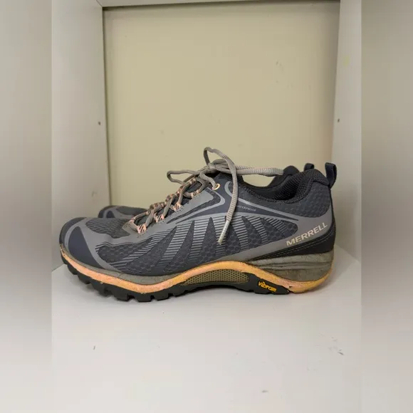 Merrell Women's Siren Edge 3 hiking shoes size 8.5 grey and pink/ orange