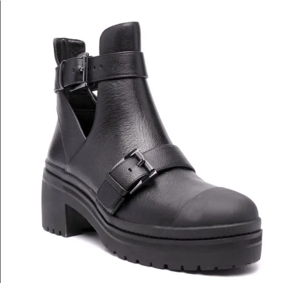 Michael Kors Corey Cut-Out Buckle Ankle Boot In Grained Leather Size 7