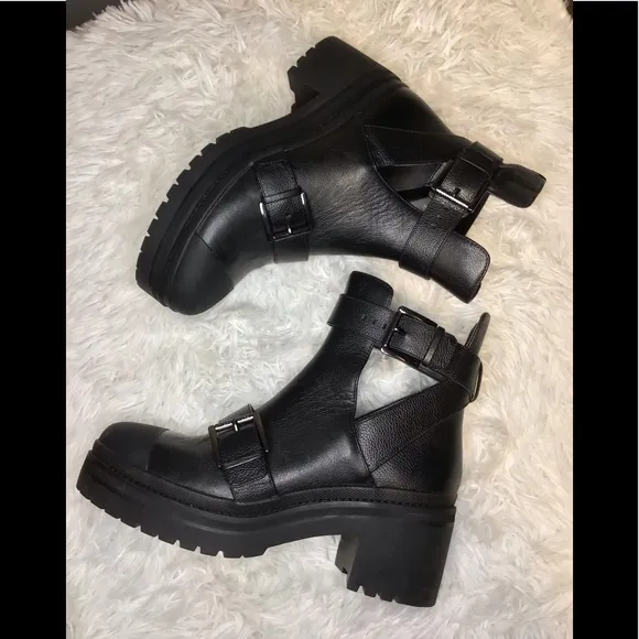 Michael Kors Corey Cut-Out Buckle Ankle Boot In Grained Leather Size 7