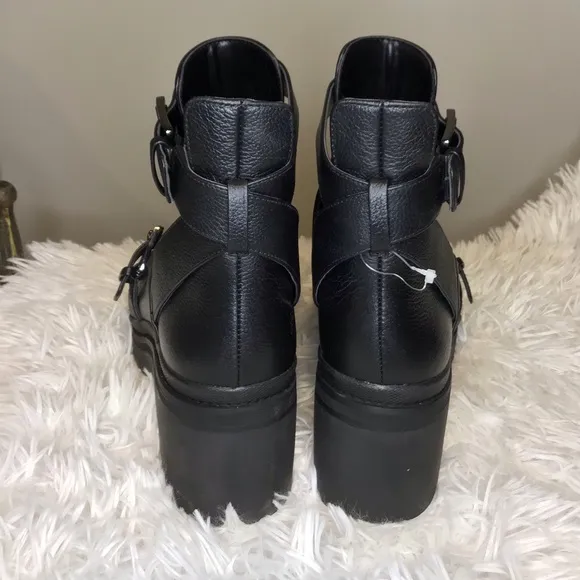 Michael Kors Corey Cut-Out Buckle Ankle Boot In Grained Leather Size 7