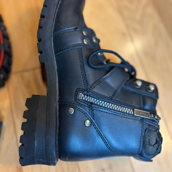Miluakee Motorcycle Black Leather Boots for Men