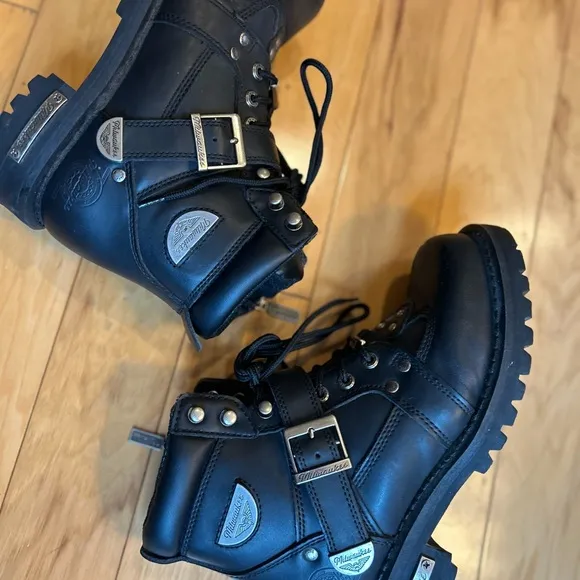 Miluakee Motorcycle Black Leather Boots for Men