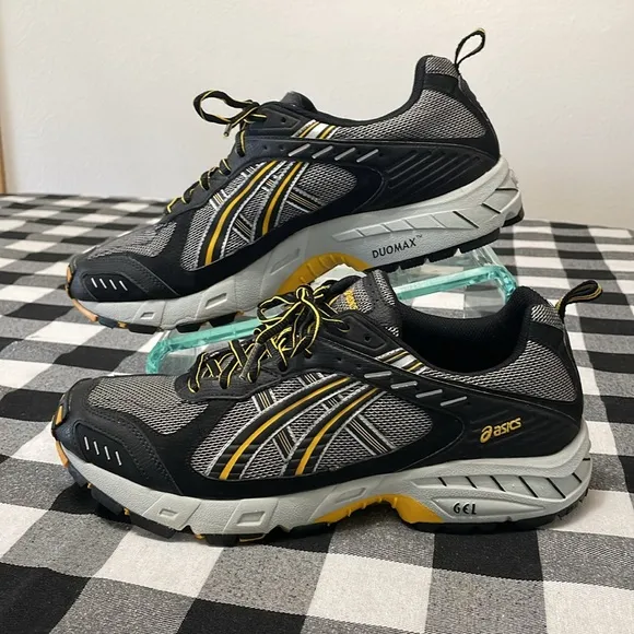 MINT! Asics Mens GEL-Arctic WR Weatherized Spiked Traction Running Shoe Black 11