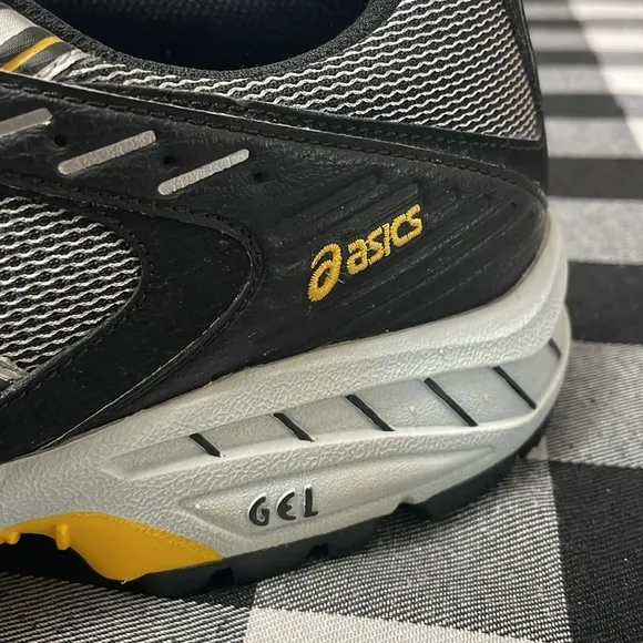 MINT! Asics Mens GEL-Arctic WR Weatherized Spiked Traction Running Shoe Black 11