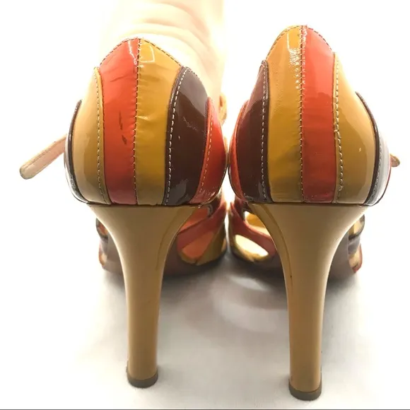 MIU MIU ORANGE, BEIGE &amp; BROWN PATENT LEATHER PEEP TOE MARY JANE HEELS (37.5)