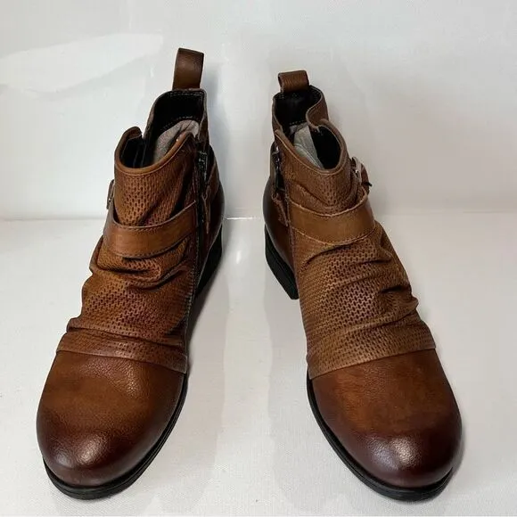 Miz Mooz Suzy Wide Width Leather Ankle Boots