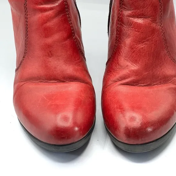 MJUS Leather studded heeled Booties Size 39
