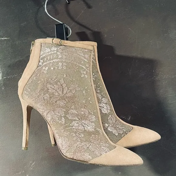Monique Lhuillier Heels Booties Mesh Lace Blush Pink 39 Ankle Zipper Nicole