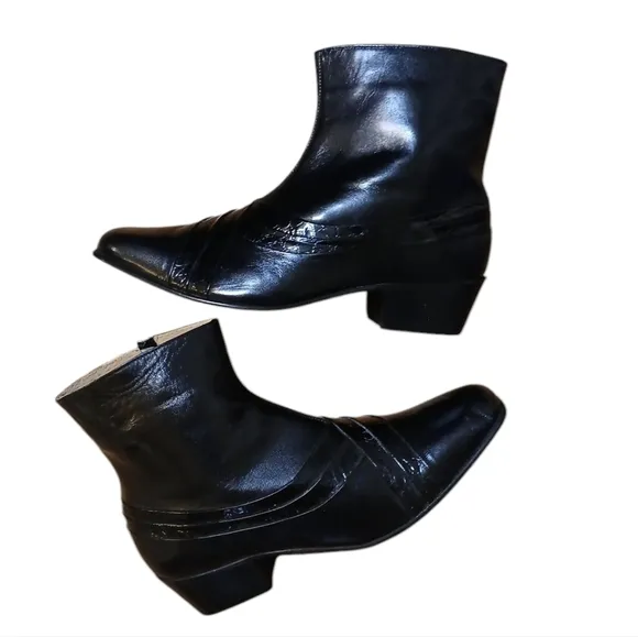 Monticatini Black Leather Ankle Boots  Women's Block Heel Booties size 10.5