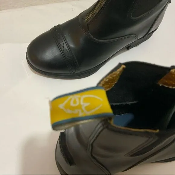Moretta Rosetta black front zip girls size 4 ankle boots