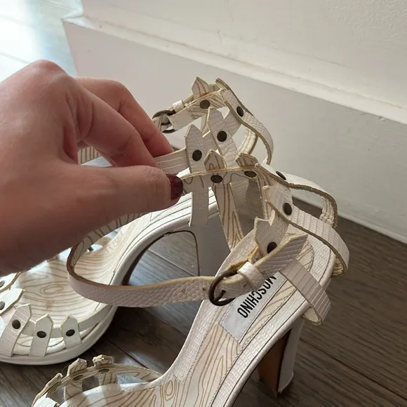 Moschino White Picket Fence Novelty Heels (EU 37)