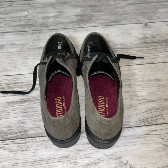 Munro Gray and Black Womens Shoes Size 8.5 NWOT