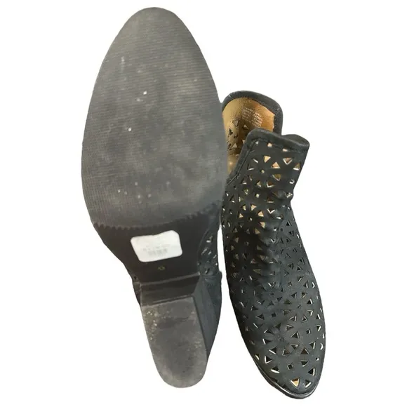 Musse   Cloud Women's Ankle Bootie