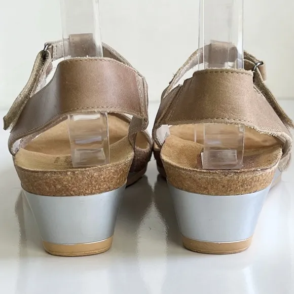 Naot Shoes Womens 9 Unicorn Wedge Sandals Leather T Strap Adjustable Comfort