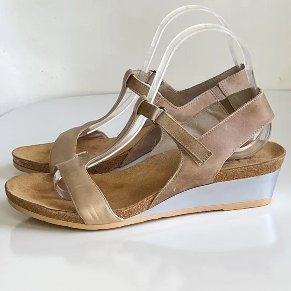 Naot Shoes Womens 9 Unicorn Wedge Sandals Leather T Strap Adjustable Comfort