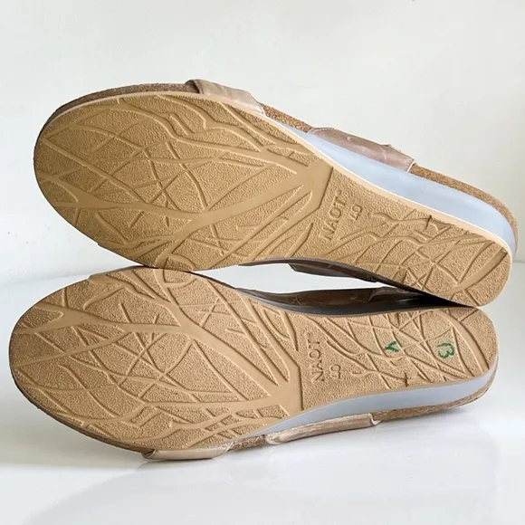 Naot Shoes Womens 9 Unicorn Wedge Sandals Leather T Strap Adjustable Comfort