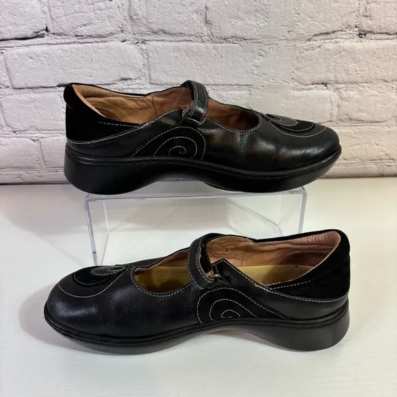 Naot Women's Black Mary Jane Comfort Shoes Size 39