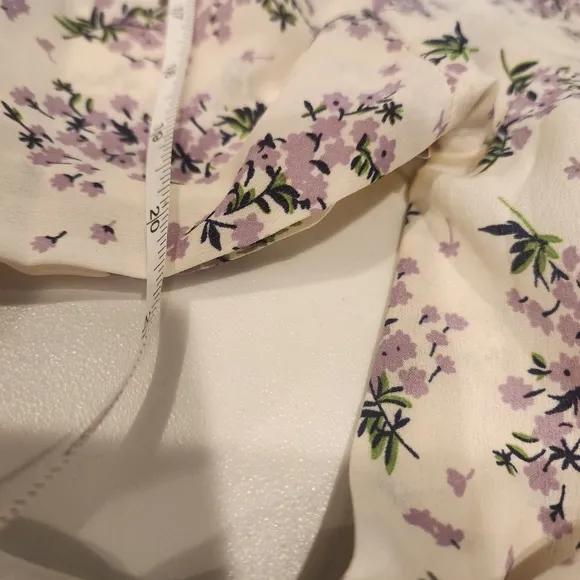 [Nasty Gal]- BRAND NEW size 02 keyhole smocked layered dress,  purple 💜flowers.