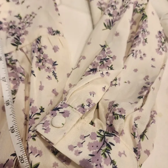 [Nasty Gal]- BRAND NEW size 02 keyhole smocked layered dress,  purple 💜flowers.