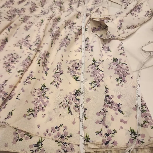 [Nasty Gal]- BRAND NEW size 02 keyhole smocked layered dress,  purple 💜flowers.