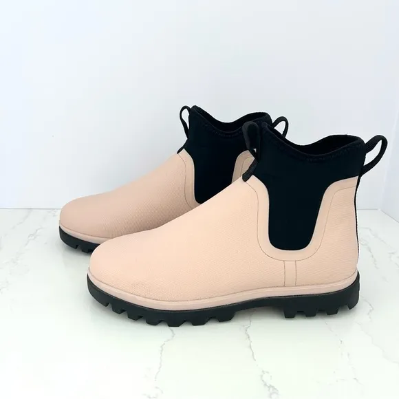 Native Ankle Rain Boots Bootie Shoe  Weather Mud Chelsea Pink NWOT Women Size 8*