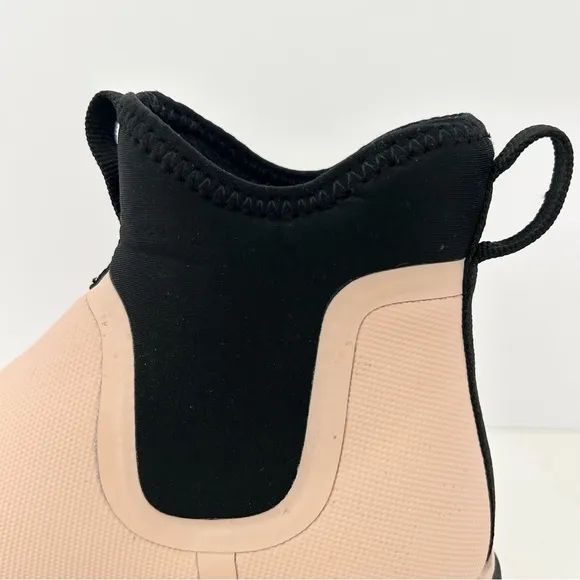 Native Ankle Rain Boots Bootie Shoe  Weather Mud Chelsea Pink NWOT Women Size 8*