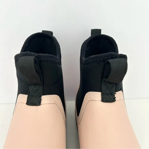 Native Ankle Rain Boots Bootie Shoe  Weather Mud Chelsea Pink NWOT Women Size 8*