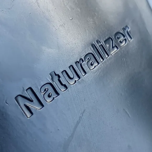 Naturalizer Ladies Leather Boots 👢