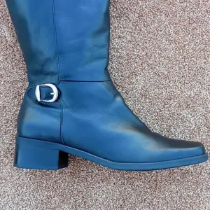 Naturalizer Ladies Leather Boots 👢
