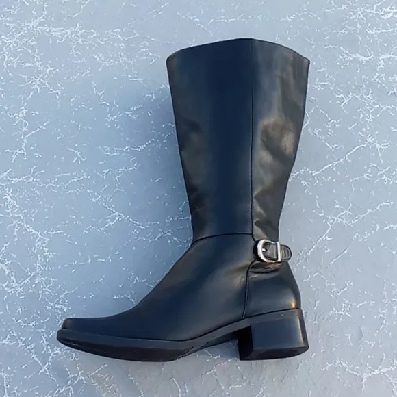 Naturalizer Ladies Leather Boots 👢