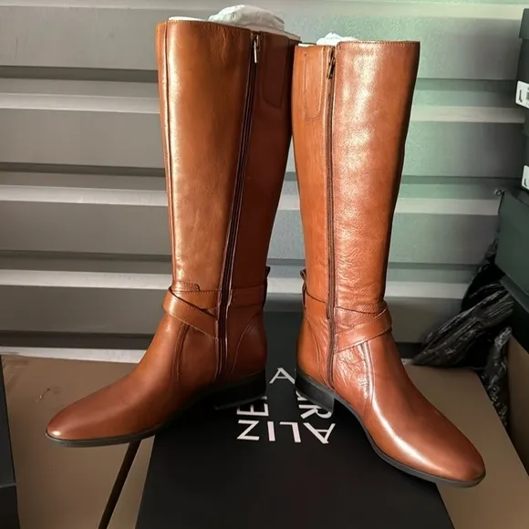 NATURALIZER Rena Riding Boots  (WIDE)