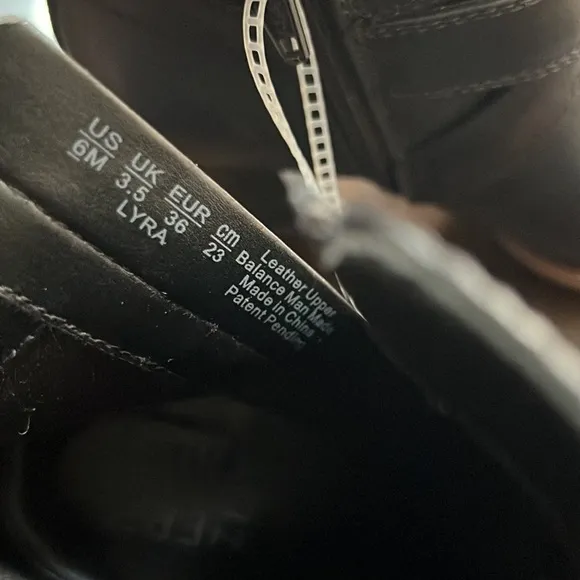 NaturalizerLyra Leather Water Repellent Lug Sole Boots