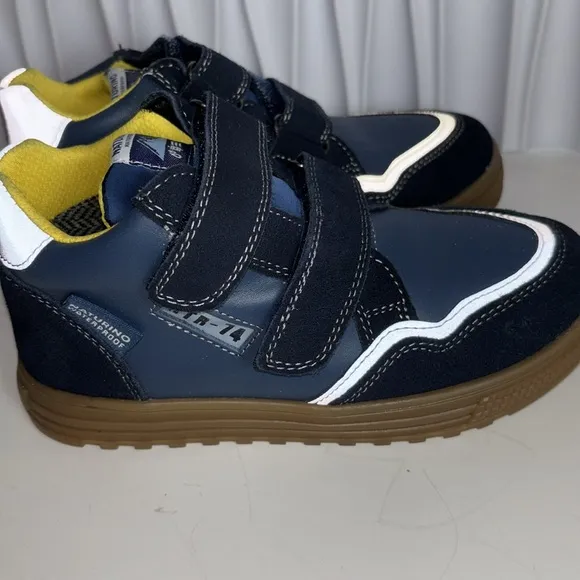 Naturino Boys waterproof Velcro Strap Shoes 12 Blue NWT