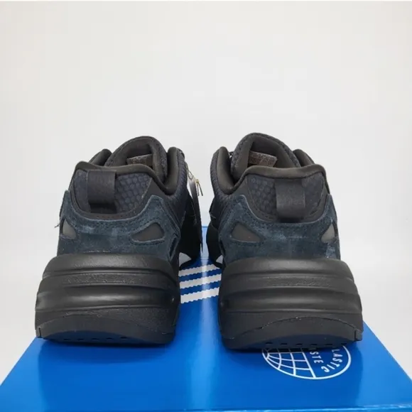 New adidas ZX 22 Boost Black White Men's Running Shoes Size 10.5
