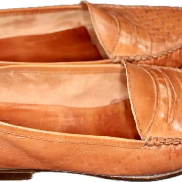 New Allen Edmonds size 8..  Very comfortable.​​​