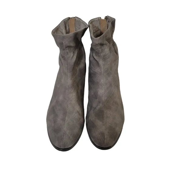 New Antelope Gigi Gray Leather Ankle Boots