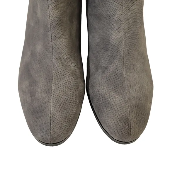 New Antelope Gigi Gray Leather Ankle Boots