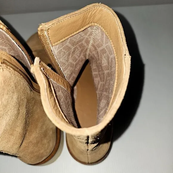 NEW Aquatalia Maddie Platform Bootie Water Resistant Brown Suede Size 10
