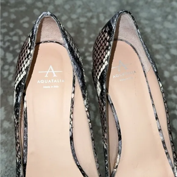NEW Aquatalia Pasha Embossed Snake Print Pumps Block Heels‎