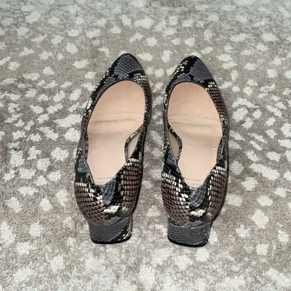 NEW Aquatalia Pasha Embossed Snake Print Pumps Block Heels‎